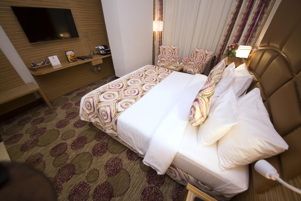 Best Western Plus Pearl Creek Dubai Værelse billede